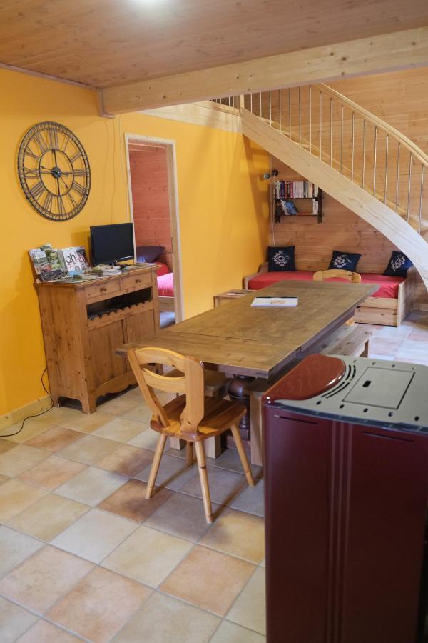 Gite Le Corral Cheminas Exterior photo